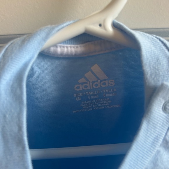 Adidas onesie size 6 months - Picture 3 of 4